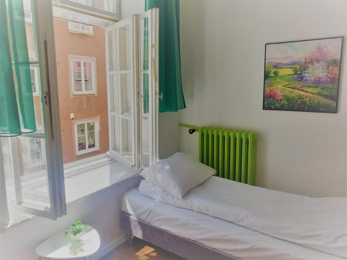 Happiness Holidays - Old Town Apartment Гданск Екстериор снимка